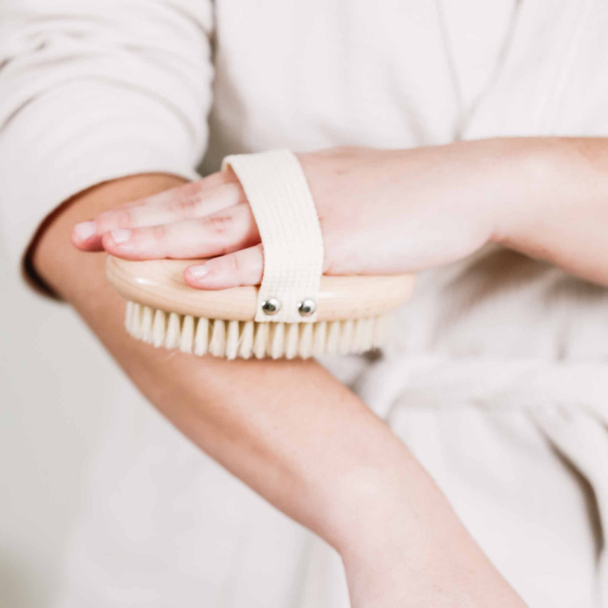 Dry Body Brush — Pretty farm girl
