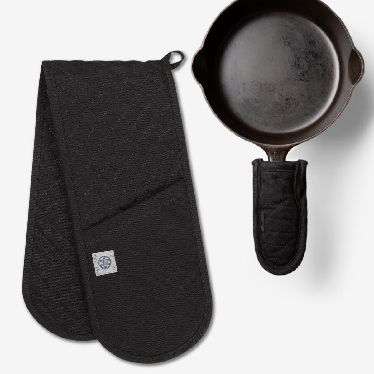 BUNDLE - PAN HANDLE HOLDER AND CASSEROLE HANDLES (BLACK DENIM) - (1) Black Pan Handle Holder (1) Black Casserole Handle - vie