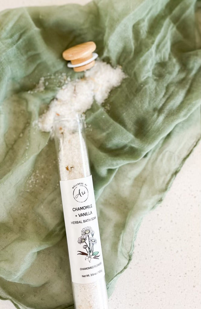 🌿 Botanical Bath Salt Soak - Relaxing Mineral Bath - Chamomile + Vanilla - view 3