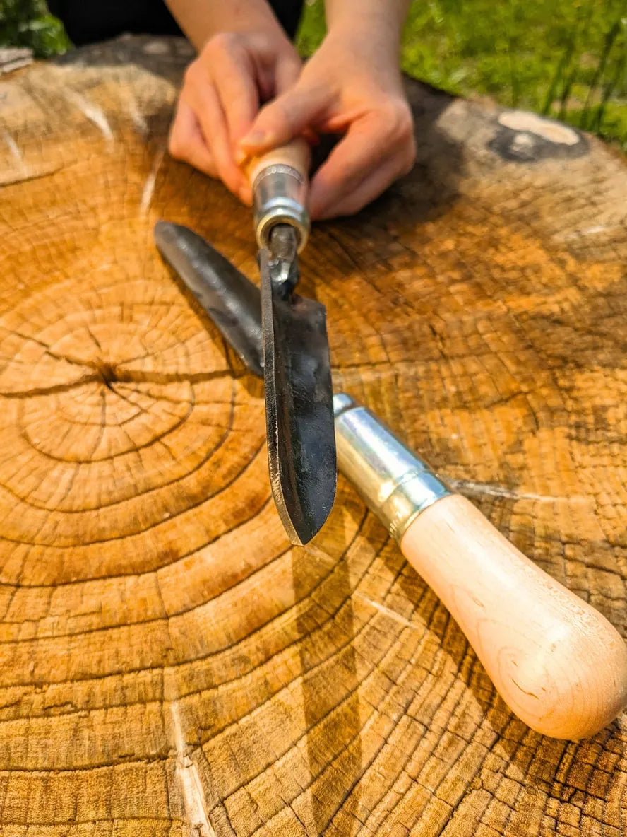 Sharp Shooter Trowel - view 3