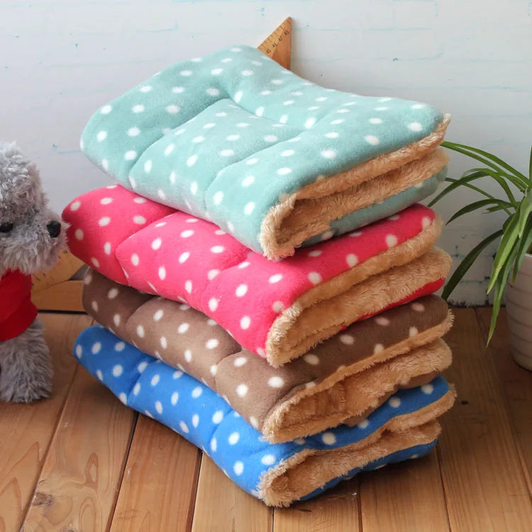 Warm Soft Fleece Pet Mat Travel Cat Litter Dog Blanket Puppy Cushion Pet Pad Dog Bed Cheap 5 Size for Small And Large Dogs - 