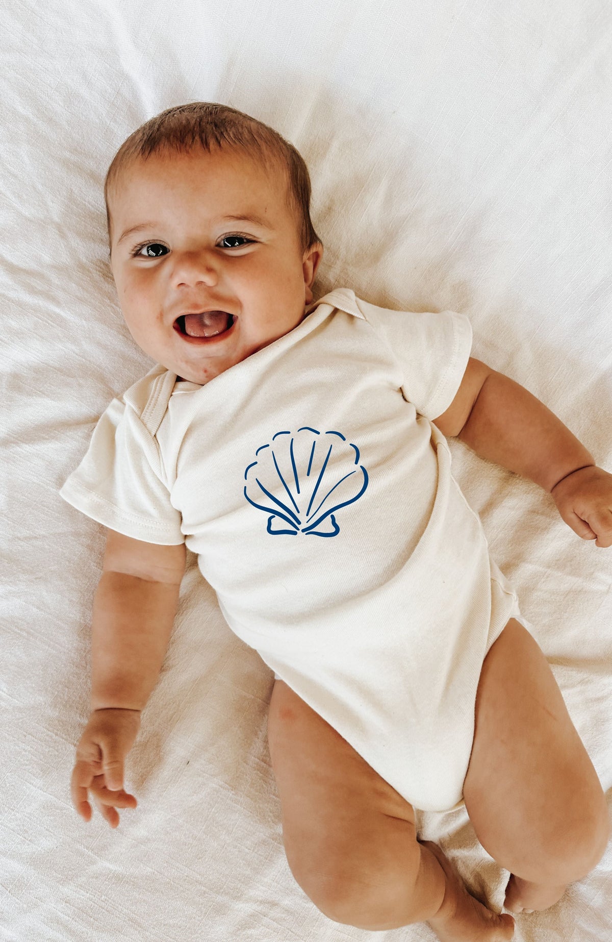Seashell Organic Cotton Baby Bodysuit - view 2