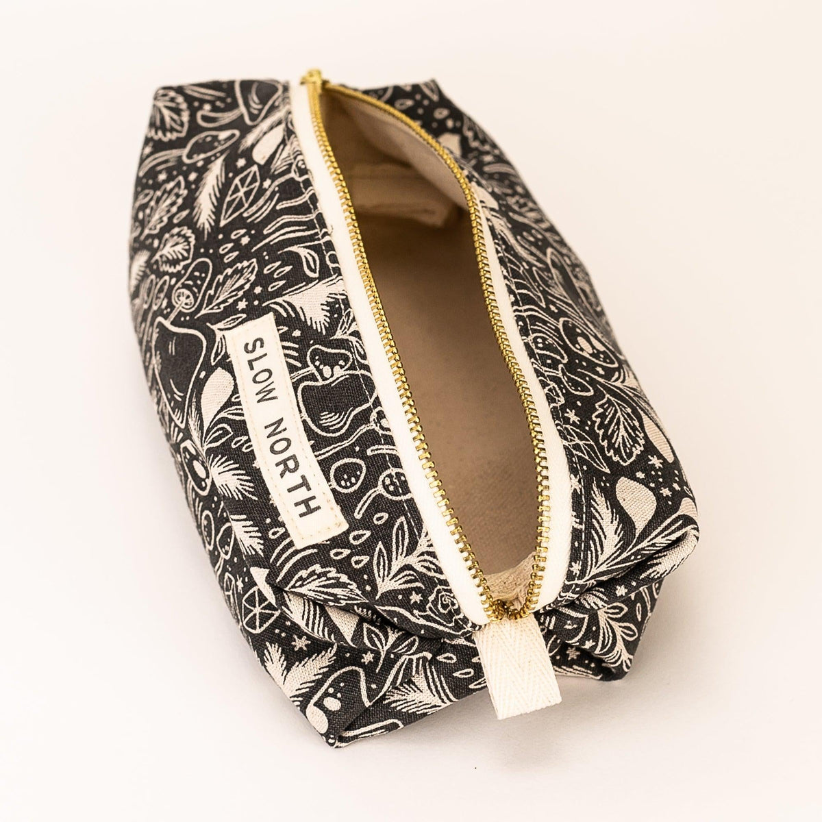Travel Pouch - Mystical Mushroom - view 2
